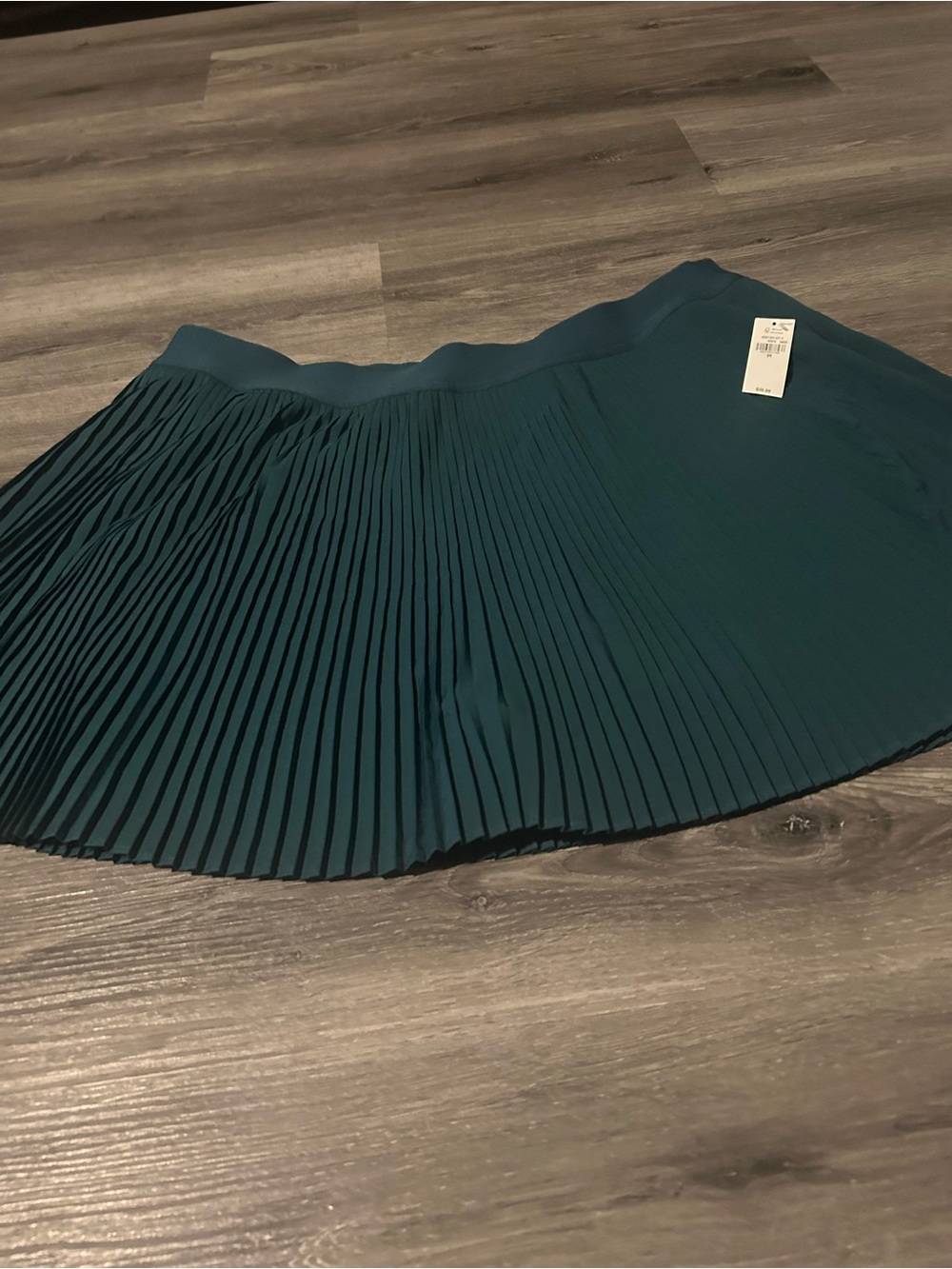 H&M Teal Pleated Mini Skirt - Picture 2 of 8